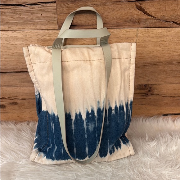 Lucky Brand Tie-Dye Canvas Tote Bag - Blue and Cream - Picture 6 of 6